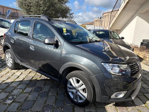 Dacia Sandero II (B52) 0.9 TCe 90ch Stepway 2017 occasion Ch&acirc;teauneuf-les-Martigues 13220