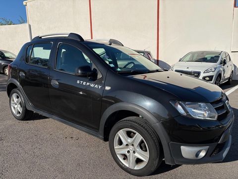 Dacia Sandero II (B52) 0.9 TCe 90ch Stepway Prestige 2014 occasion Ch&acirc;teauneuf-les-Martigues 13220
