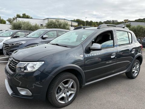 Dacia Sandero II (B52) 1.5 dCi 90ch Stepway 2017 occasion Ch&acirc;teauneuf-les-Martigues 13220