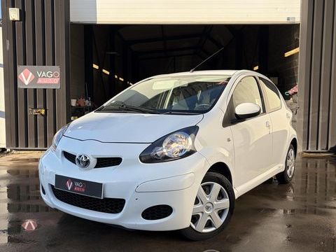 Toyota Aygo 1.0 VVT-i 68ch Connect 5p 2012 occasion Saint-Barth&eacute;lemy-d'Anjou 49124
