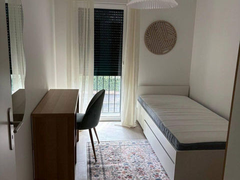 Duplex neuf de 5 chambres en colocation meubl&eacute;e 550 93600 Aulnay-sous-bois