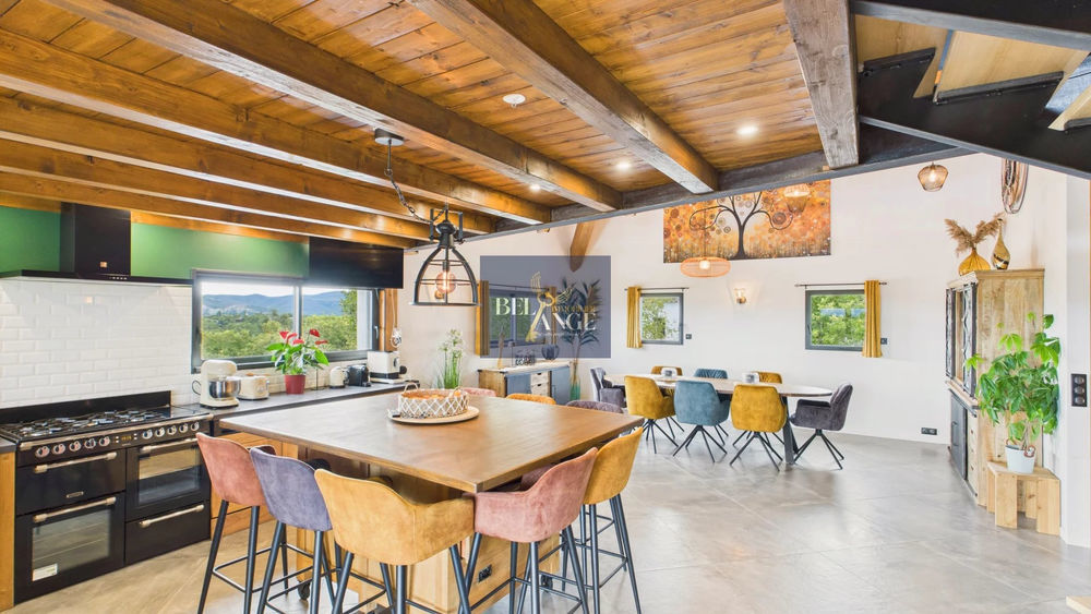 � vendre  Maison Labeaume (07120)