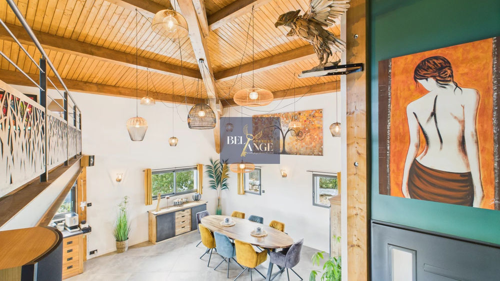 � vendre  Maison Labeaume (07120)