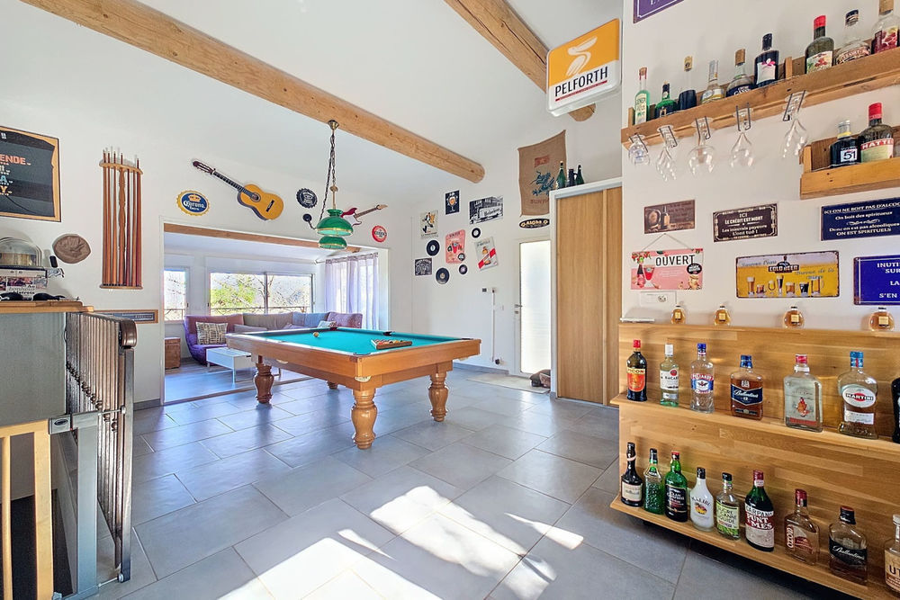 � vendre  Maison Mimet (13105)