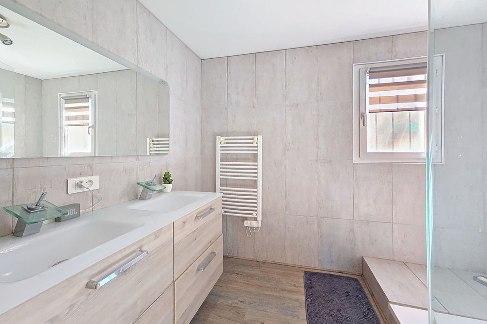 � vendre  Maison Mimet (13105)