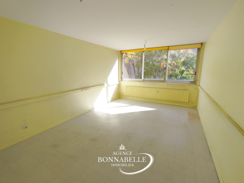 LOCAL COMMERCIAL avec 4 Bureaux 99000 54000 Nancy