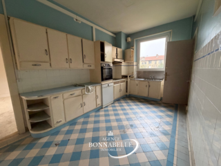  Immeuble � vendre 12 pi�ces 390 m�