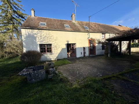   LONGERE, CORP DE FERME, A RENOVER, CAMPAGNE, COURTEMPIERRE, 3 CHAMBRES Maison - 5 pi�ce(s) - 100 m�