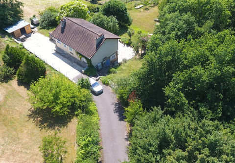   Maison de campagne proche c�ur du village, canal de briare Maison - 4 pi�ce(s) - 135 m�