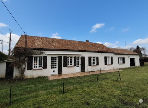   LONGERE 15MIN OUEST DE SENS, DEUX CHAMBRES, 3377M2 TERRAIN CLOS Maison - 3 pi�ce(s) - 114 m�