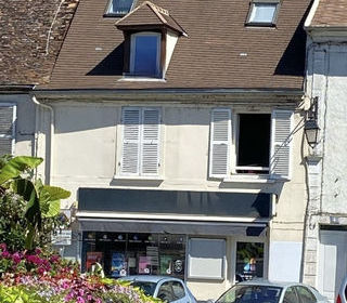  Immeuble � vendre 92 m�