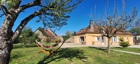   MAISON DE 151 M2,GRANGE 65M2, AU CALME A CERISIERS, 4 CHAMBRES, TERRAIN ARBOR�. Maison - 6 pi�ce(s) - 151 m�