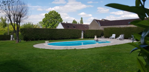   BELLE PROPRI�T�  215 M2 ENVIRON, AU CALME A LA CAMPAGNE ENTRE SENS ET SAINT FLORENTIN, JARDIN ET PISCINE Maison - 7 pi�ce(s) - 215 m�