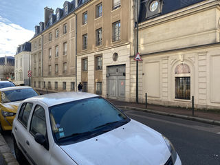  Parking / Garage � louer 