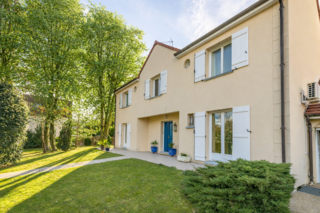  Maison � vendre 8 pi�ces 245 m�