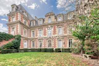  Propri�t�/ch�teau � vendre 15 + pi�ces 773 m�