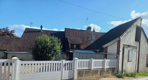   A 1 h30 de PARIS A6, 10 mn de TOUCY , vous avez juste � poser vos valises pour cette Maison ancienne r�nov�e M Maison - 4 pi�ce(s) - 78 m�