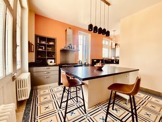  Maison � vendre 10 pi�ces 254 m�