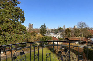  Maison � vendre 9 pi�ces 218 m�