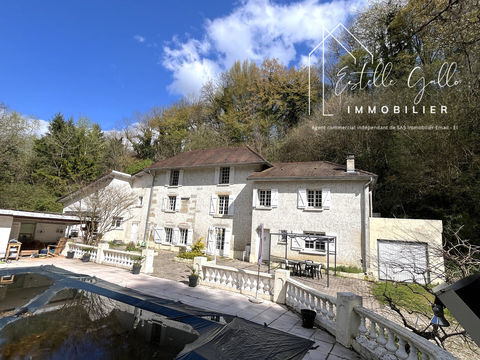   Maison de caract�re du XIXe si�cle avec logement ind�pendant Maison - 9 pi�ce(s) - 245 m�