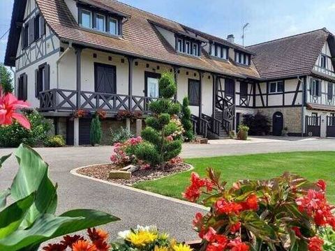   Domaine de g�tes r�nov� � Fort potentiel touristique Maison - 15 + pi�ce(s) - 330 m�