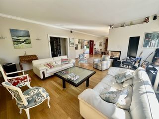  Villa � vendre 6 pi�ces 220 m�