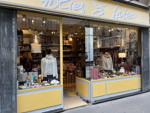 Bail Commercial au coeur de Paris 17 eme 55000 75017 Paris