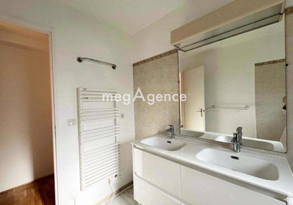 � vendre  Maison Saint-Nom-la-Bret�che (78860)