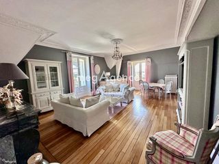  Appartement � louer 4 pi�ces 131 m�