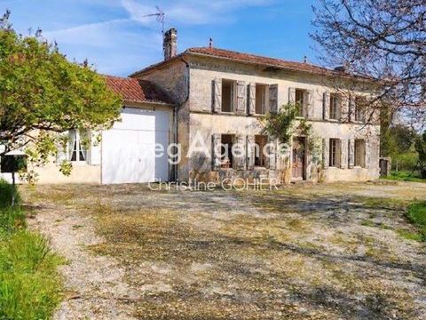   Charentaise � r�nover Maison - 7 pi�ce(s) - 227 m�