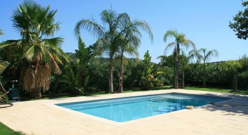 � vendre  Maison Saint-Rapha�l (83700)