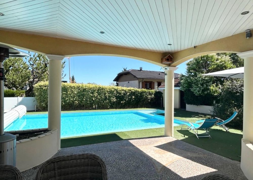 � vendre  Maison Valserh�ne (01200)