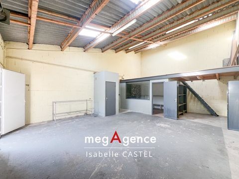 Local professionnel / garage &agrave; louer 580 85180 Sables d olonne