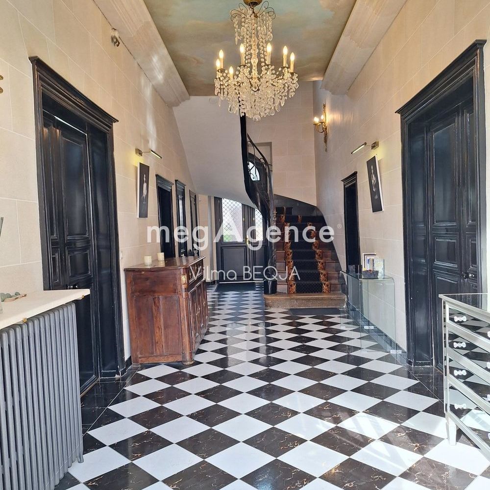 � vendre  H�tel Particulier Sens (89100)