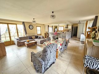  Maison � vendre 8 pi�ces 190 m�