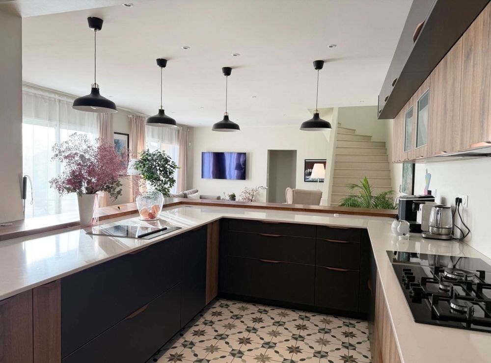 � vendre  Maison Valserh�ne (01200)