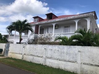  Maison � vendre 10 pi�ces 220 m�