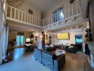  Maison � vendre 9 pi�ces 367 m�