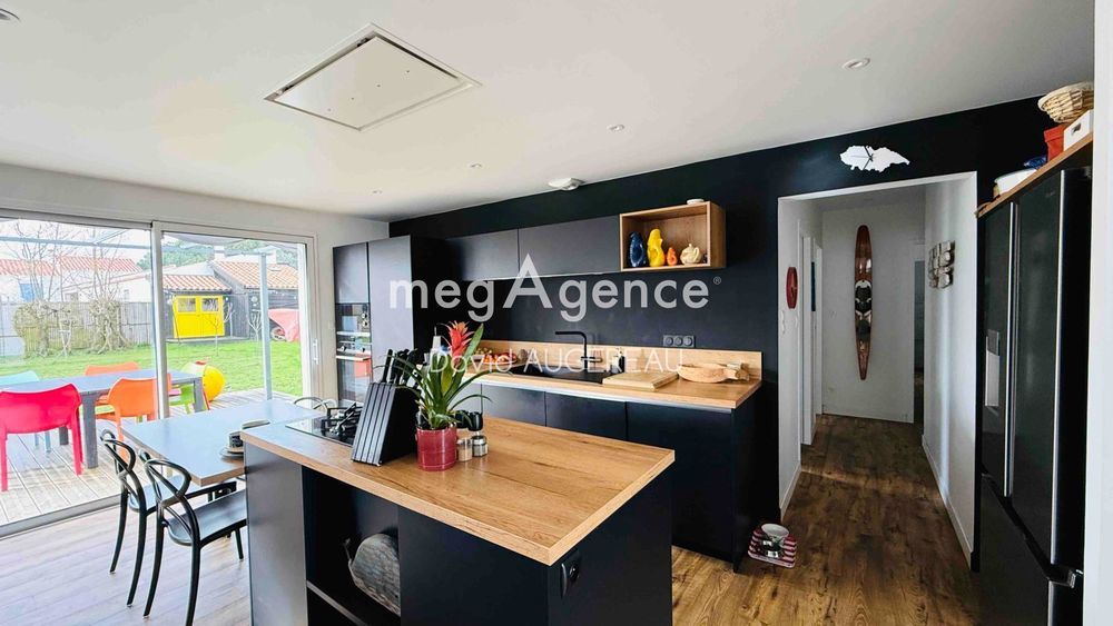 � vendre  Maison L'�le-d'Yeu (85350)