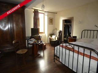  Maison � vendre 8 pi�ces 234 m�