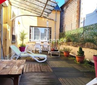  Immeuble � vendre 300 m�