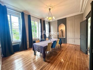  H�tel Particulier � vendre 8 pi�ces 285 m�