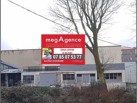 Mur commercial ( sans fond ) 128000 79300 Bressuire