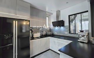  Maison � vendre 9 pi�ces 232 m�