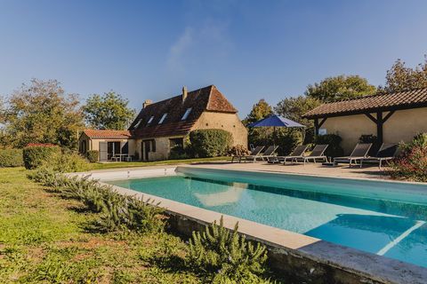   Maison en pierre avec piscine et jacuzzi - 122m� Maison - 5 pi�ce(s) - 122 m�