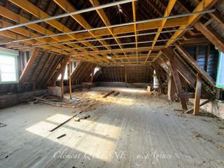  Immeuble � vendre 607 m�