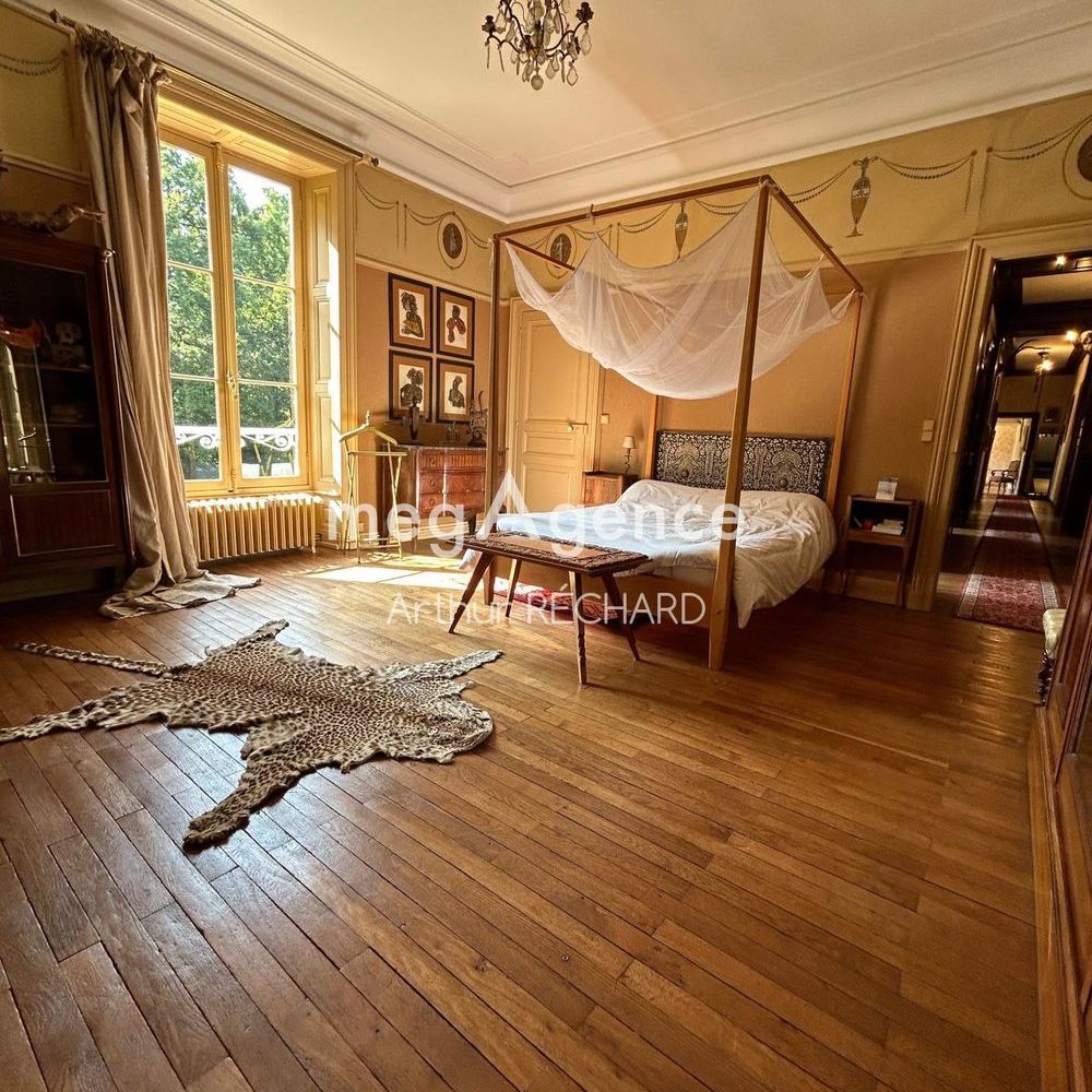 � vendre  Propri�t�/ch�teau Le Mans (72000)