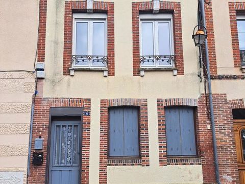   Maison centre ville, 2 suites parentales avec cour Maison - 3 pi�ce(s) - 106 m�