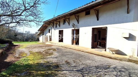   Maison mitoyenne � r�nover avec terrain � Coligny (01270) Maison - 3 pi�ce(s) - 77 m�