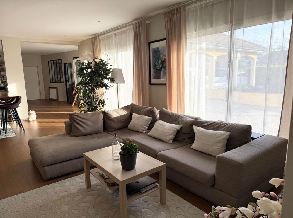 � vendre  Maison Valserh�ne (01200)